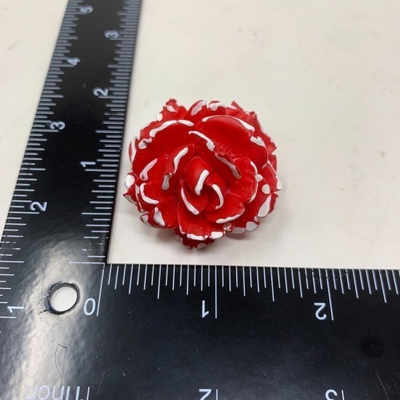 Vintage 1960's Red Carnation Resin Spring Floral Earrings & Brooch Set Clip On - Picture 5 of 5
